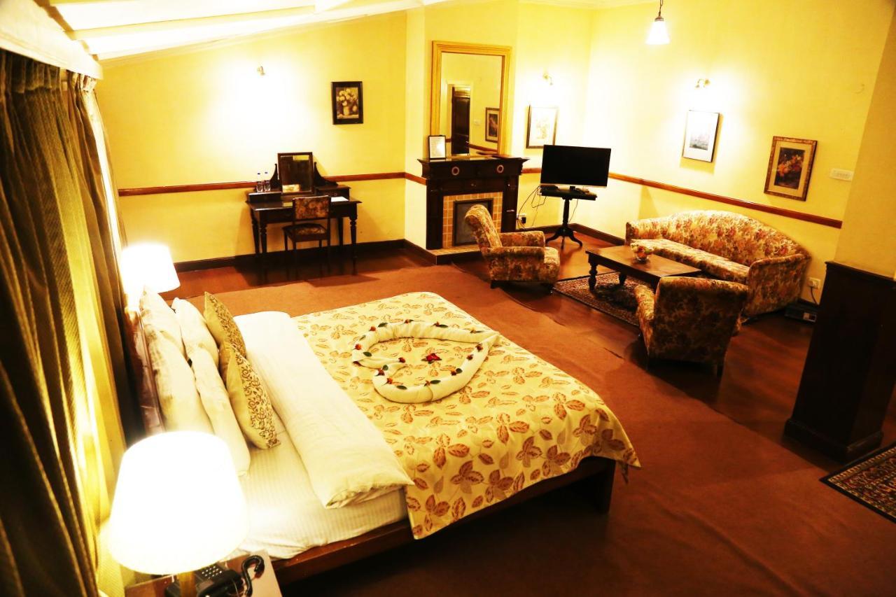 Springfields - A Heritage Palace Since 1902 Shimla Buitenkant foto
